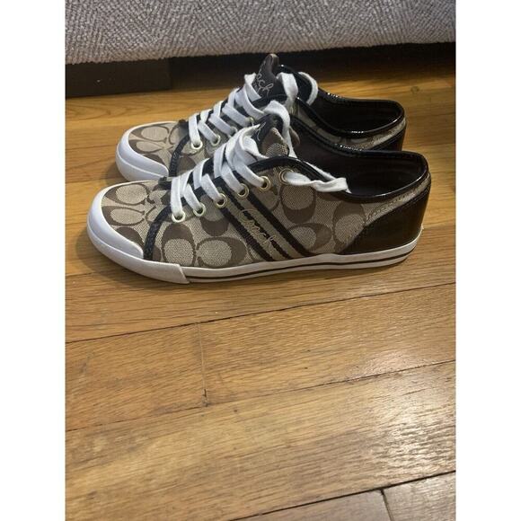 Coach Woman’s Shoes Size 6.5 - Picture 1 of 6